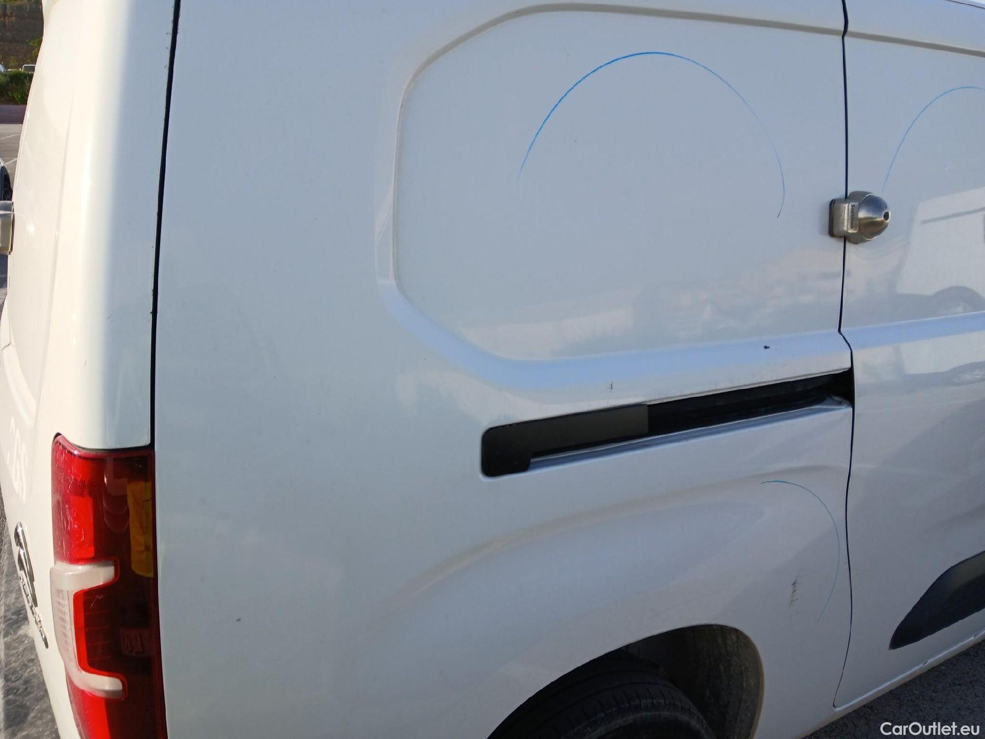  Citroen  Berlingo CITROEN  / 2018 / 4P / furgón derivado de turismo Talla XL BlueHDi 100 CONTROL #20