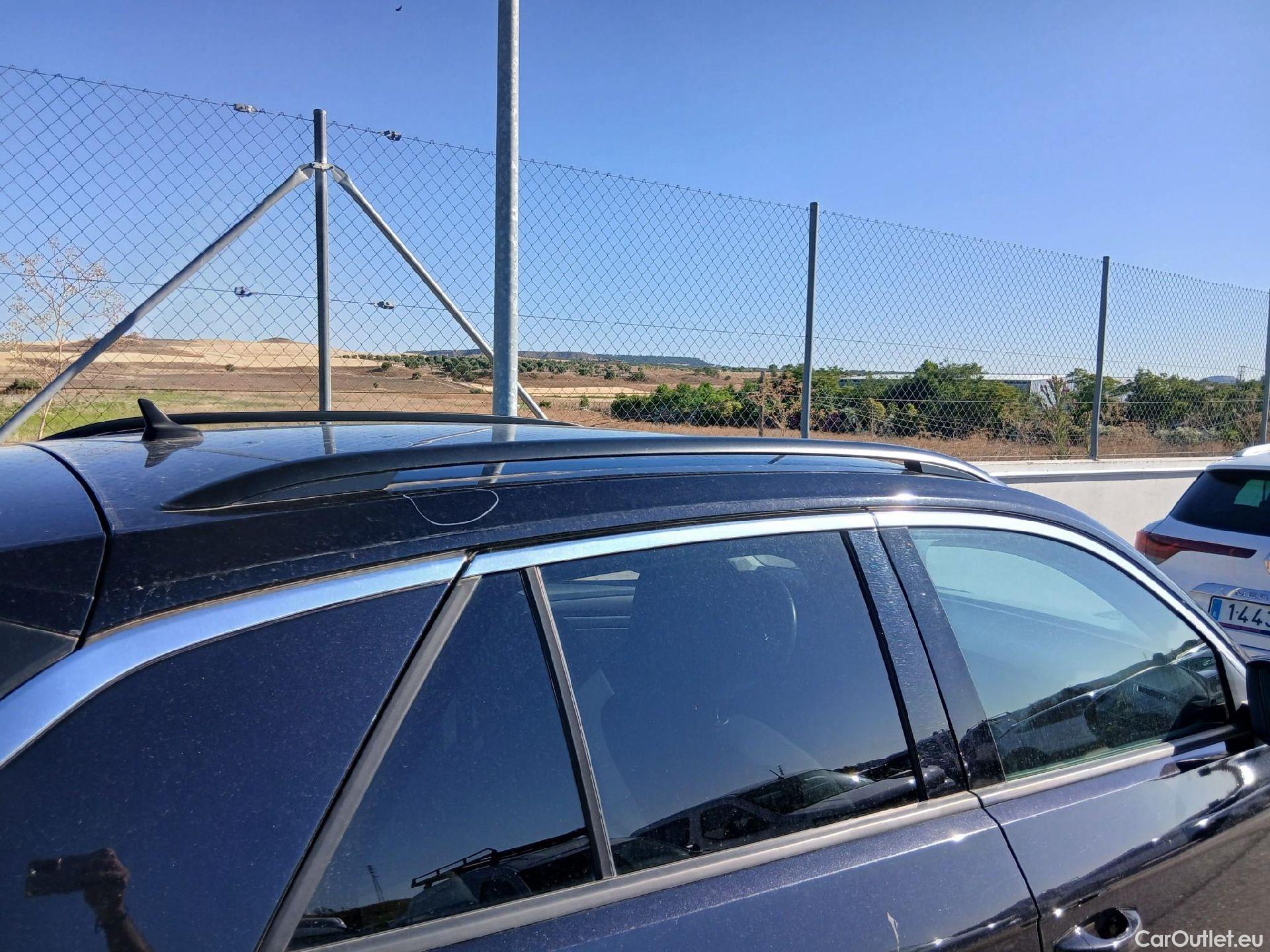  Volkswagen  T-ROC VOLKSWAGEN  / 2017 / 5P / todoterreno Advance 1.6 TDI 85 kw (115CV) (AC) #44