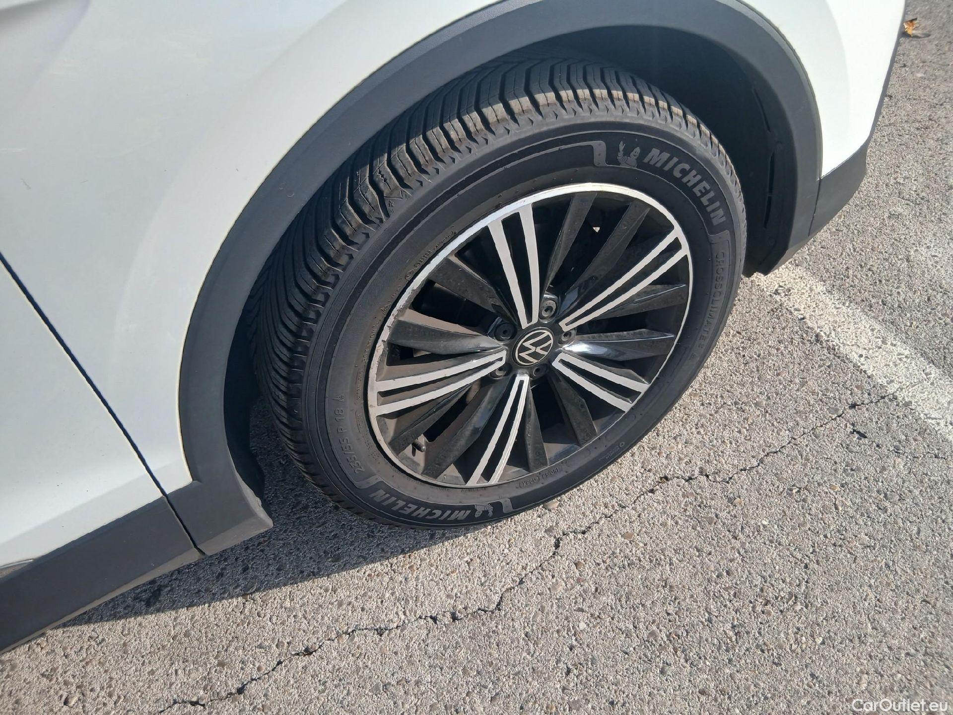  Volkswagen  Tiguan VOLKSWAGEN  / 2020 / 5P / todoterreno Life 2.0 TDI 110kW (150CV) DSG #14