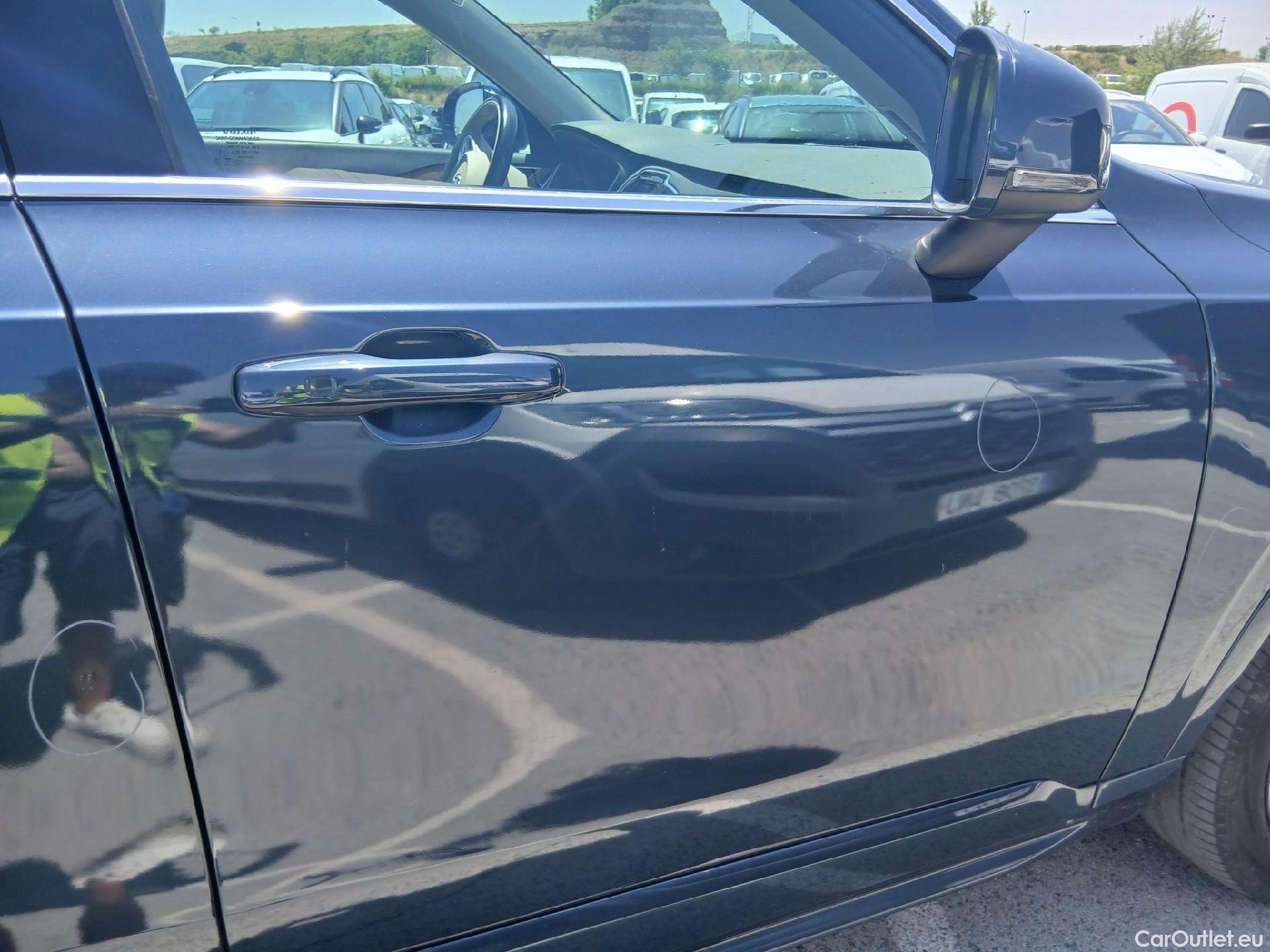  Volvo  XC90 VOLVO  / 2019 / 5P / todoterreno 2.0 B5 D AWD Momentum Pro Auto #41