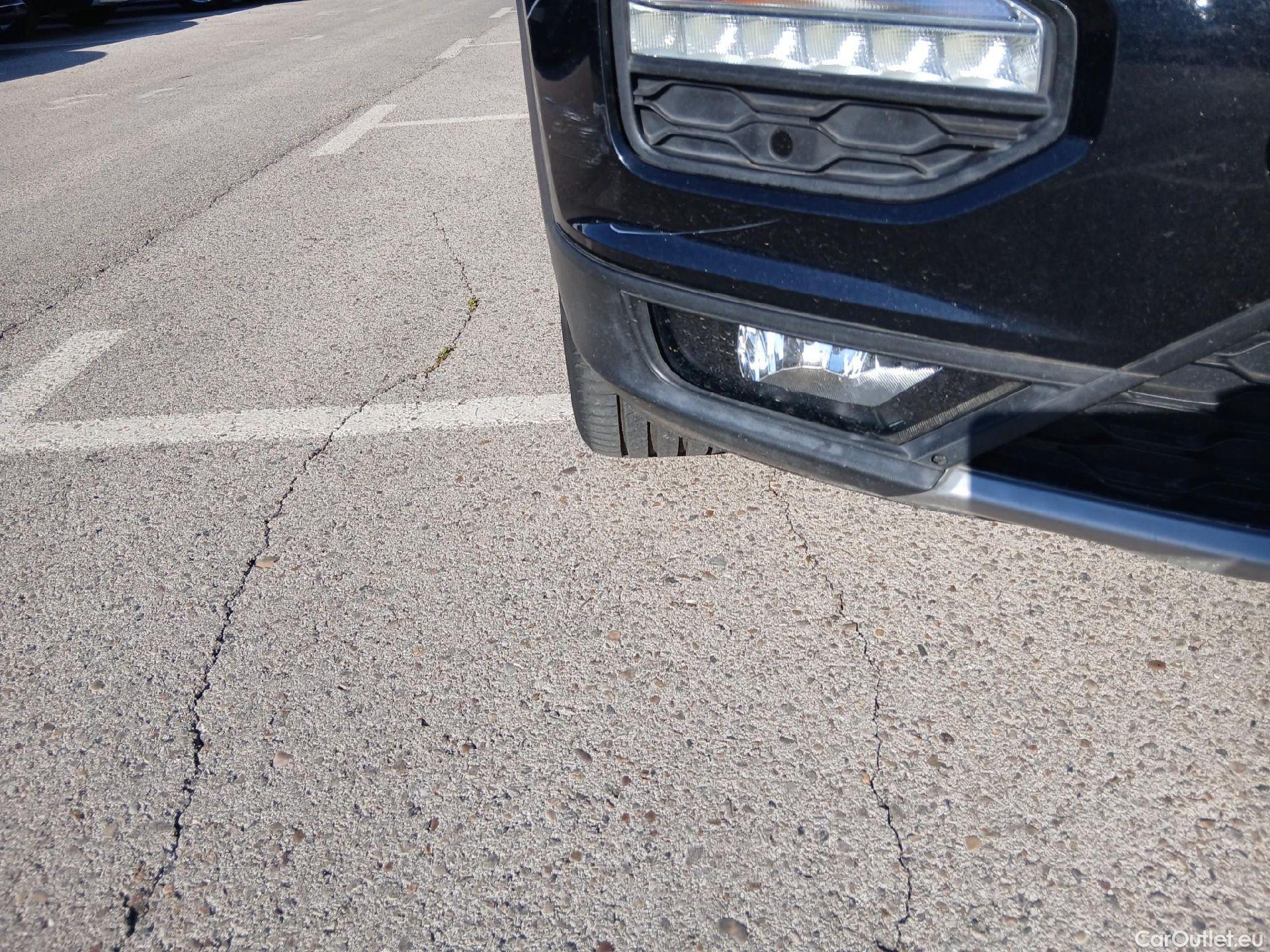  Volkswagen  T-ROC VOLKSWAGEN  / 2017 / 5P / todoterreno Advance 1.6 TDI 85 kw (115CV) (AC) #10