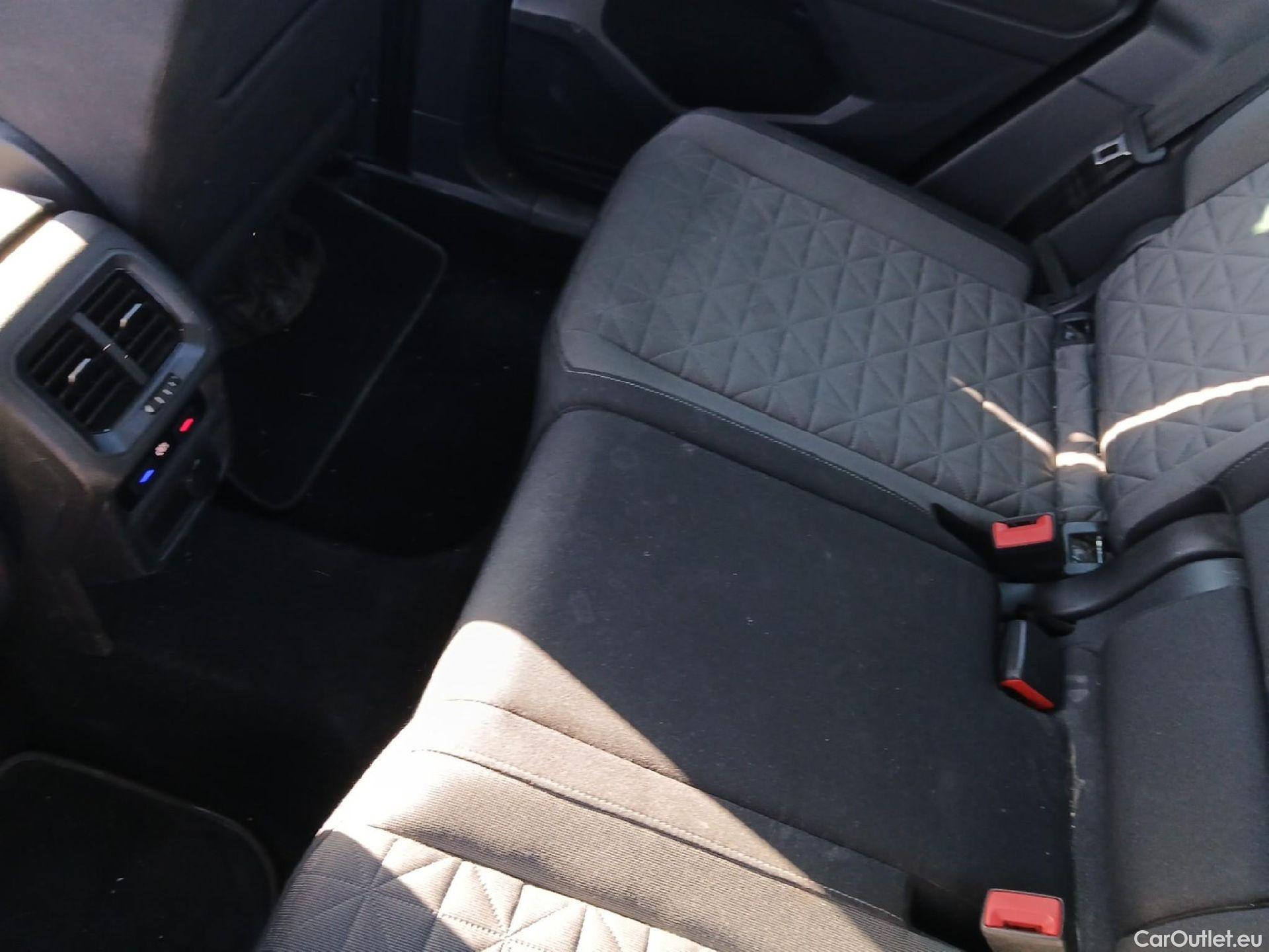  Volkswagen  Tiguan VOLKSWAGEN  / 2020 / 5P / todoterreno Life 2.0 TDI 110kW (150CV) DSG (AC2) #1