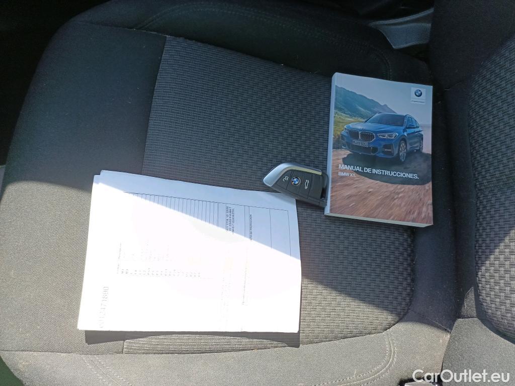  Bmw  X1 BMW  sDrive18dA Corporate Sunroof #19