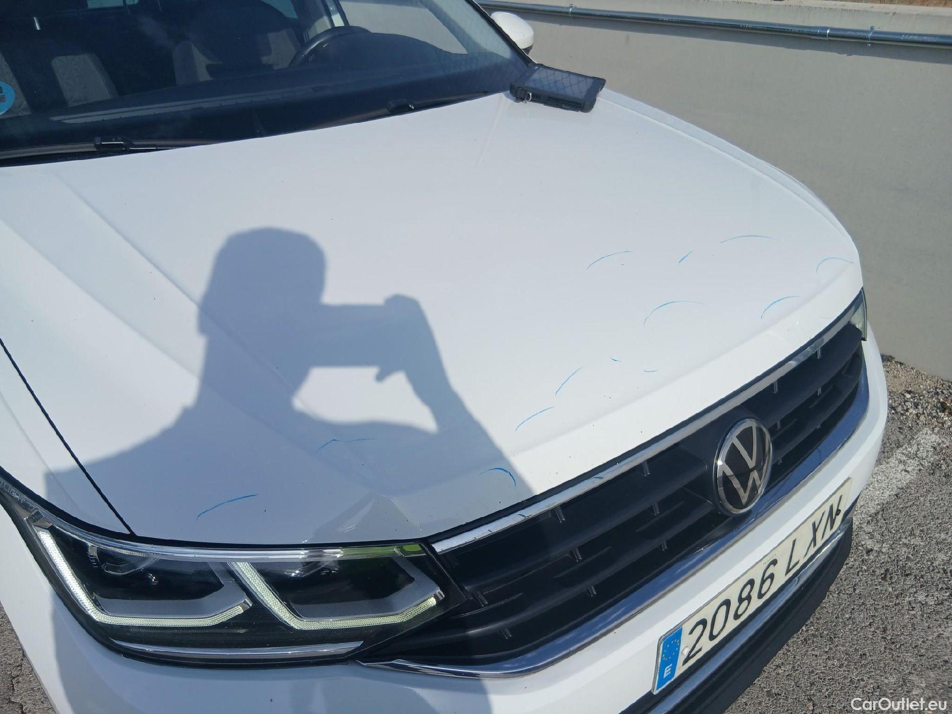  Volkswagen  Tiguan VOLKSWAGEN  / 2020 / 5P / todoterreno Life 2.0 TDI 110kW (150CV) DSG #1