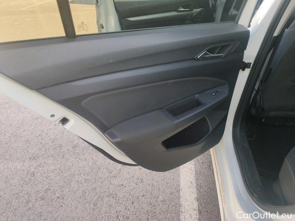  Volkswagen  Golf  VOLKSWAGEN / 2020 / 5P / berlina con portón Life 2.0 TDI 85kW (115CV) DSG #5