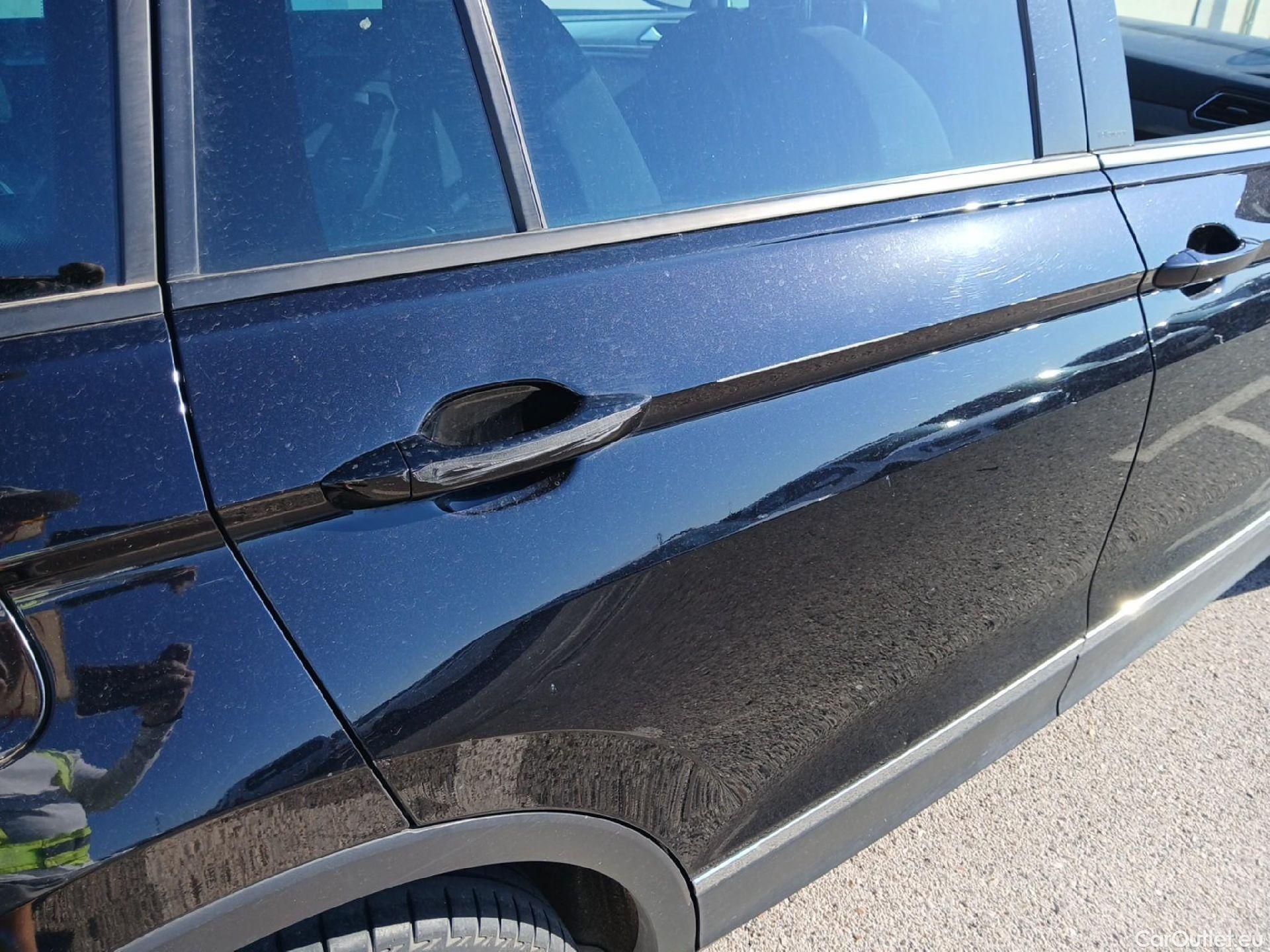  Volkswagen  Tiguan VOLKSWAGEN  / 2020 / 5P / todoterreno Life 2.0 TDI 110kW (150CV) DSG (AC2) #28