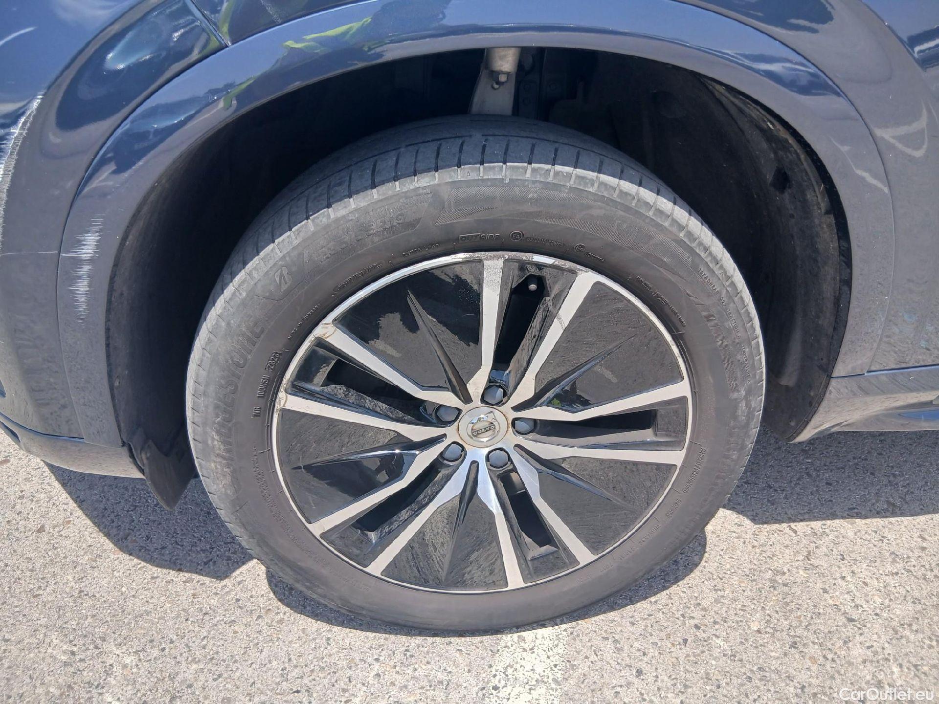  Volvo  XC90 VOLVO  / 2019 / 5P / todoterreno 2.0 B5 D AWD Momentum Pro Auto #11