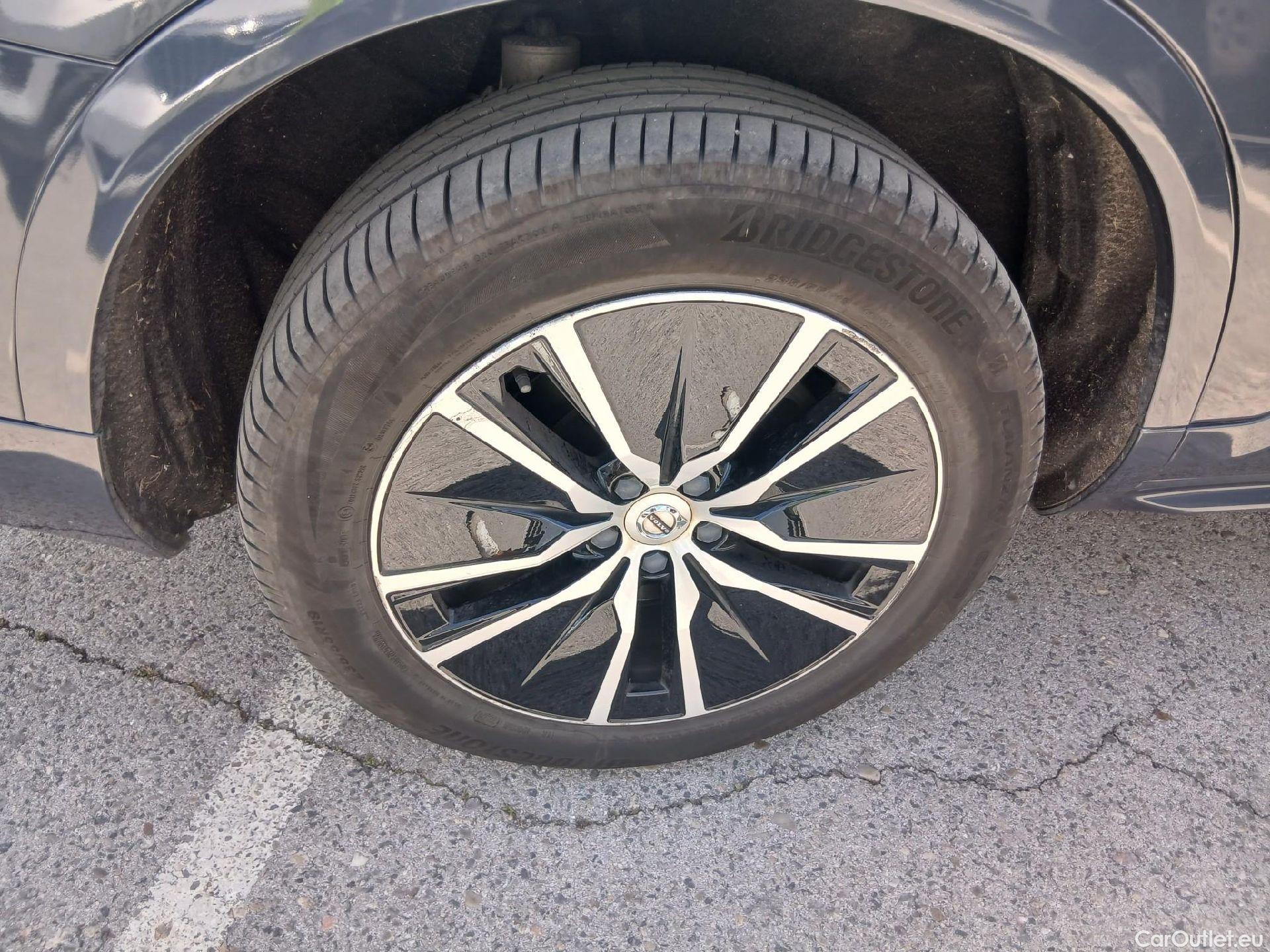  Volvo  XC90 VOLVO  / 2019 / 5P / todoterreno 2.0 B5 D AWD Momentum Pro Auto #39