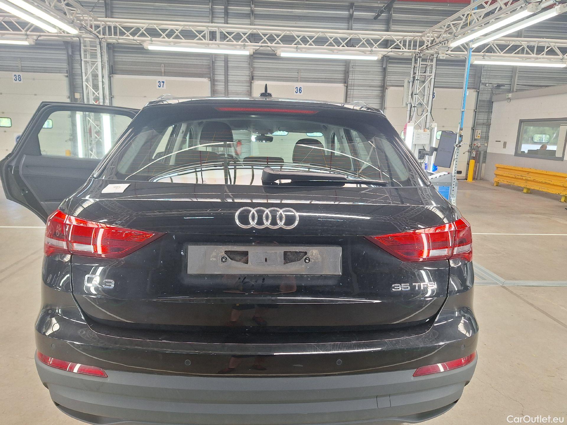  Audi  Q3 Audi,  '18, Audi  35 TFSI S tronic Bus. Ed. Attraction 5d #8