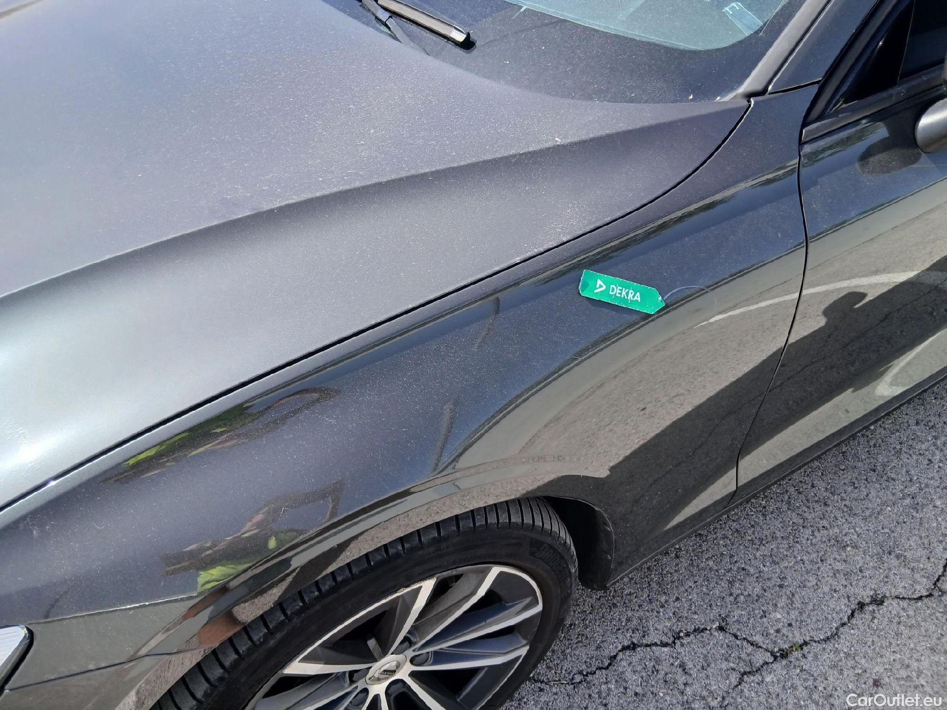  Volvo  V60 VOLVO  / 2018 / 5P / familiar 2.0 B4 (D) Momentum Auto #7