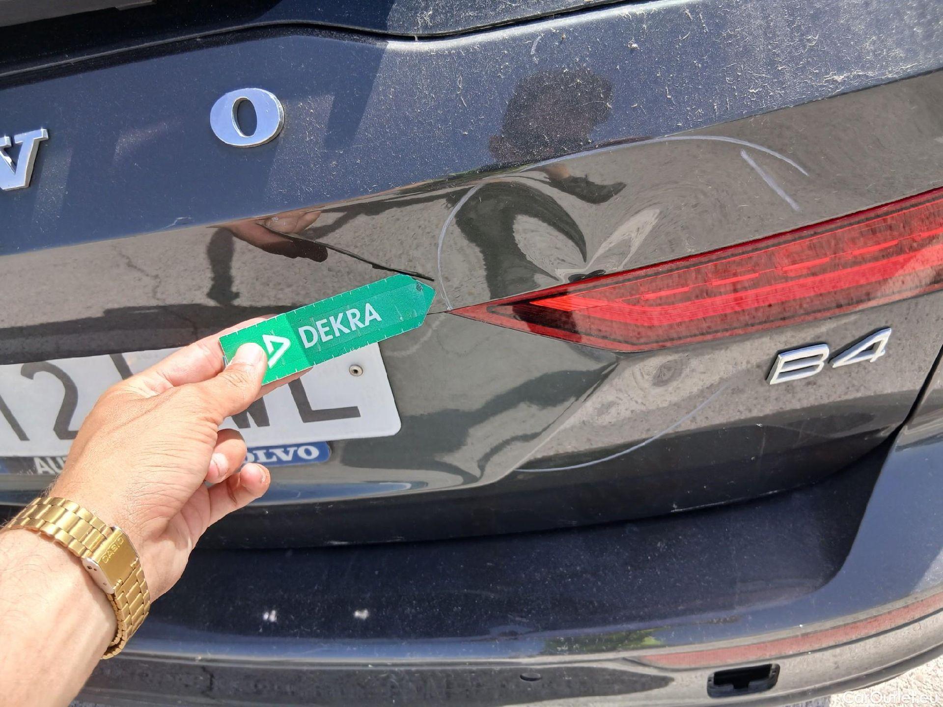  Volvo  V60 VOLVO  / 2018 / 5P / familiar 2.0 B4 (D) Momentum Auto #18