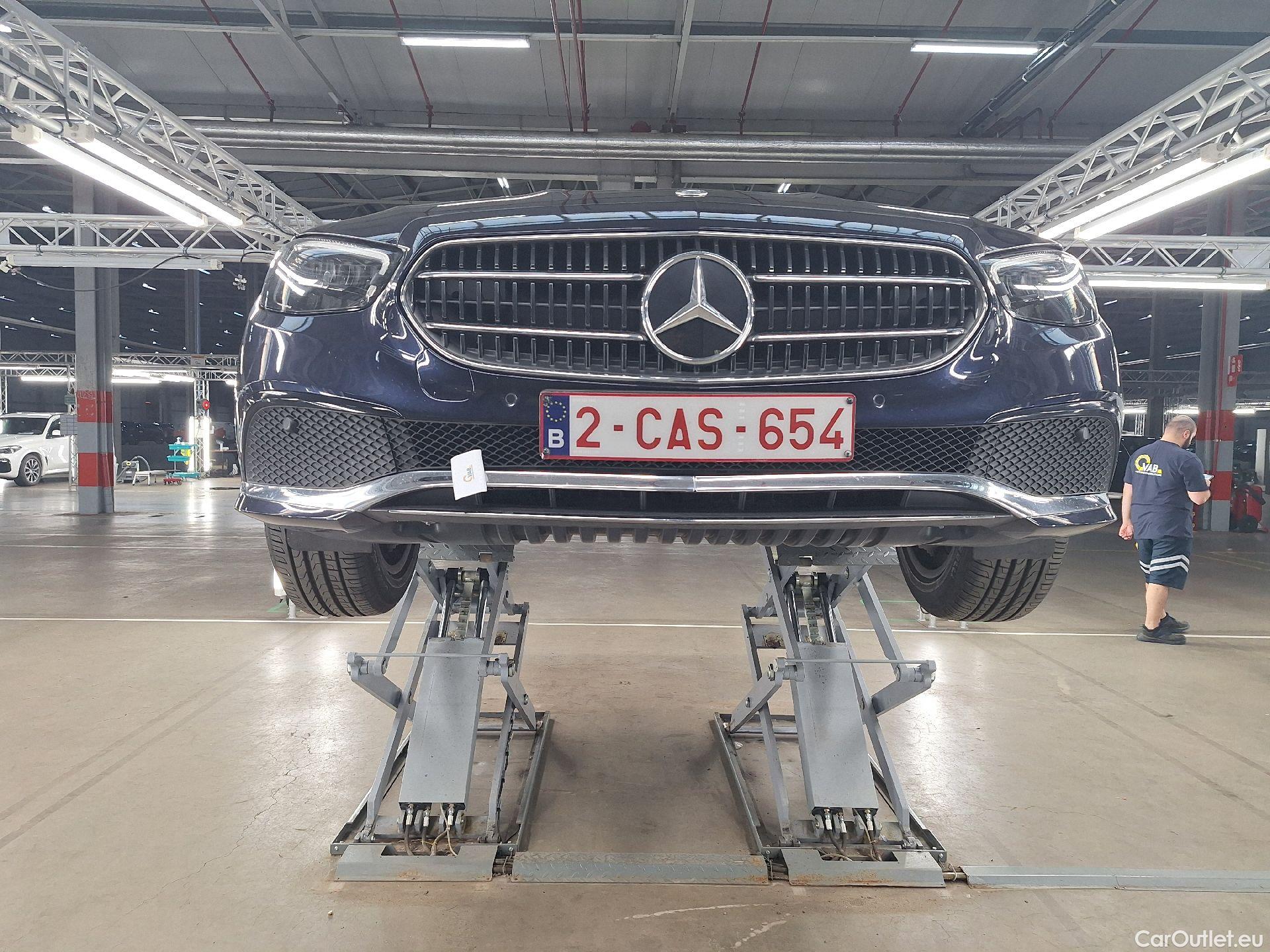  Mercedes  E-Klasse Mercedes, E-Class FL'20, Mercedes-Benz  Berline E 200 d Business So #22