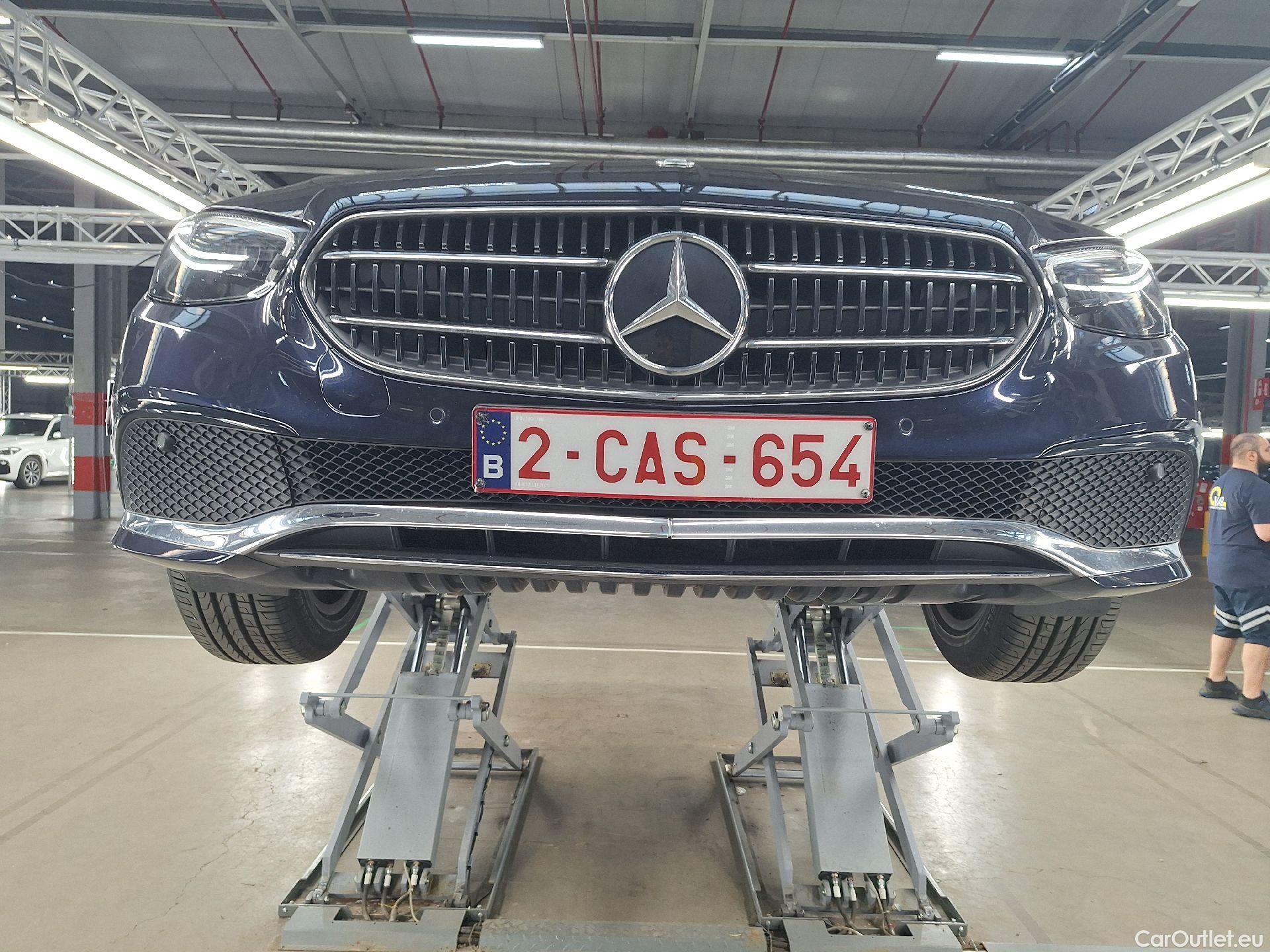  Mercedes  E-Klasse Mercedes, E-Class FL'20, Mercedes-Benz  Berline E 200 d Business So #26