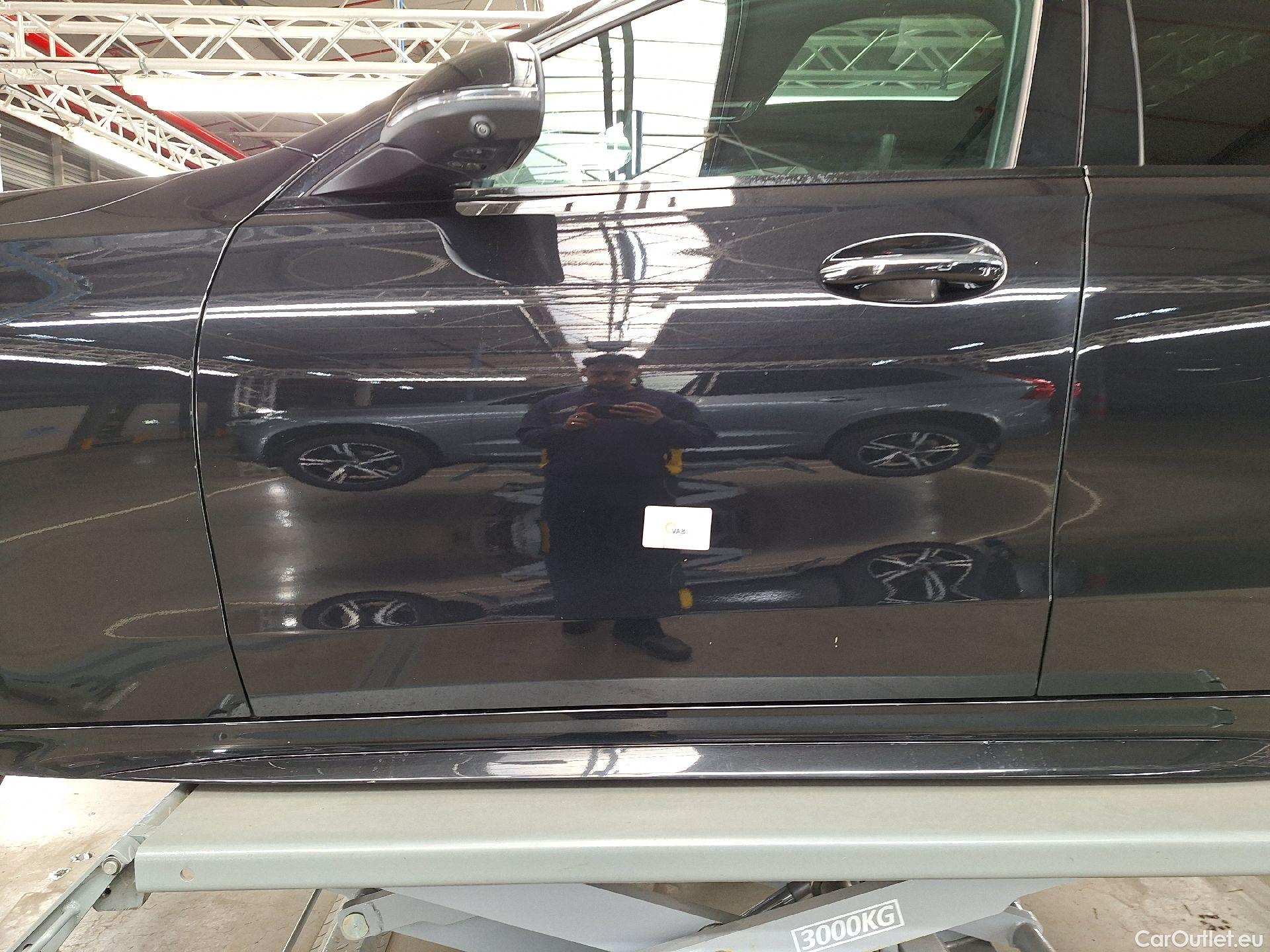  Mercedes  C-Klasse Mercedes, C-Class '21 PHEV, Mercedes-Benz  Berline C 300 e AMG Line 4d #3
