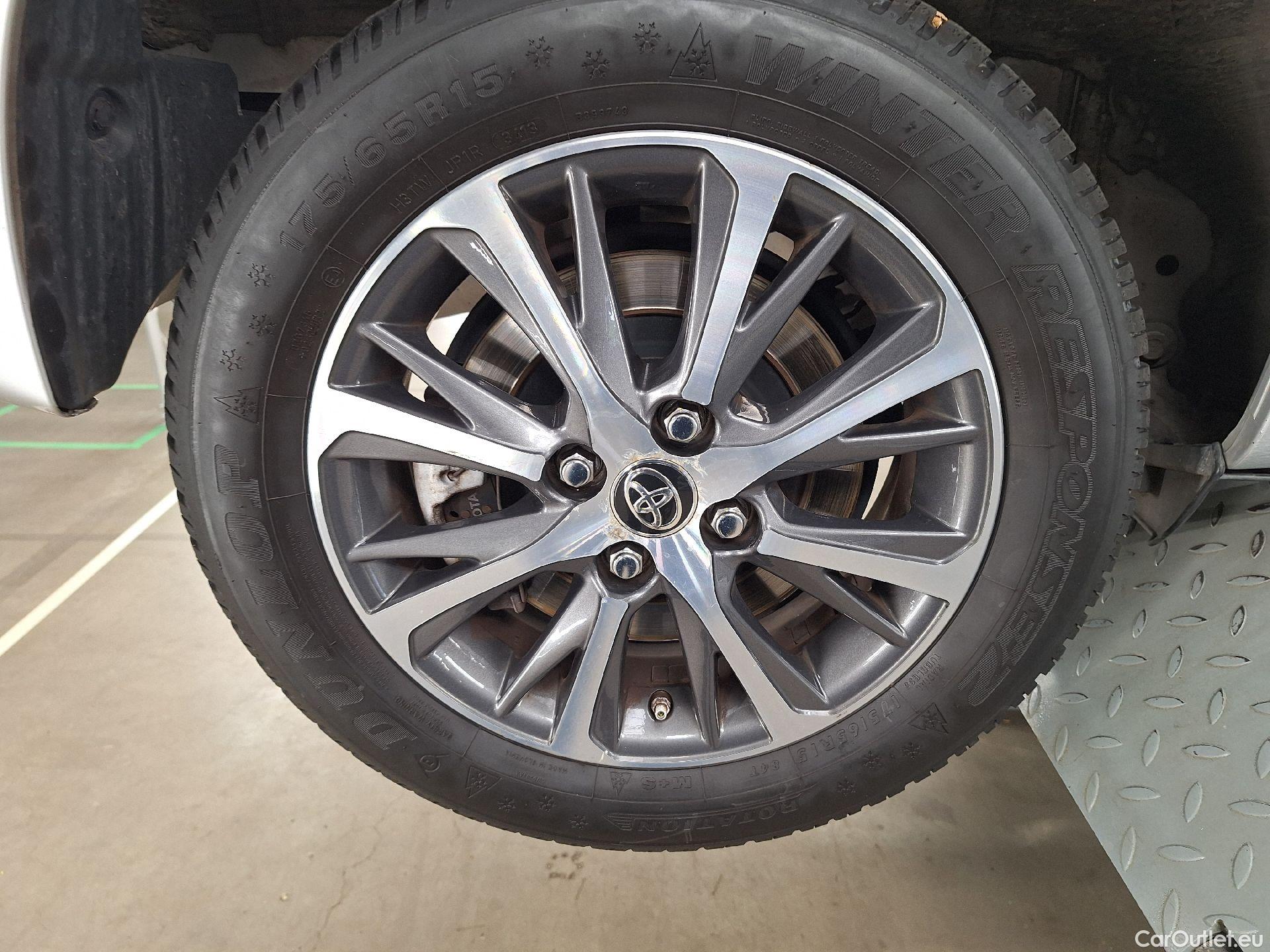  Toyota  Yaris Toyota,  '17, Toyota  1.5 Dual VVT-ie Y20 5d #23