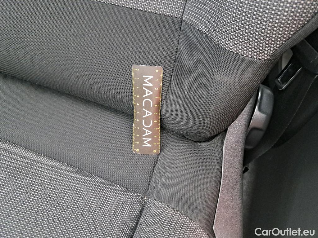  Citroen  C3  Société Feel 1.2 PureTech 80CV BVM5 6E #24