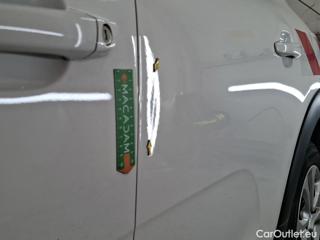  Citroen  C3  Société Feel 1.5 BlueHDI 100CV BVM5 E6dT #4