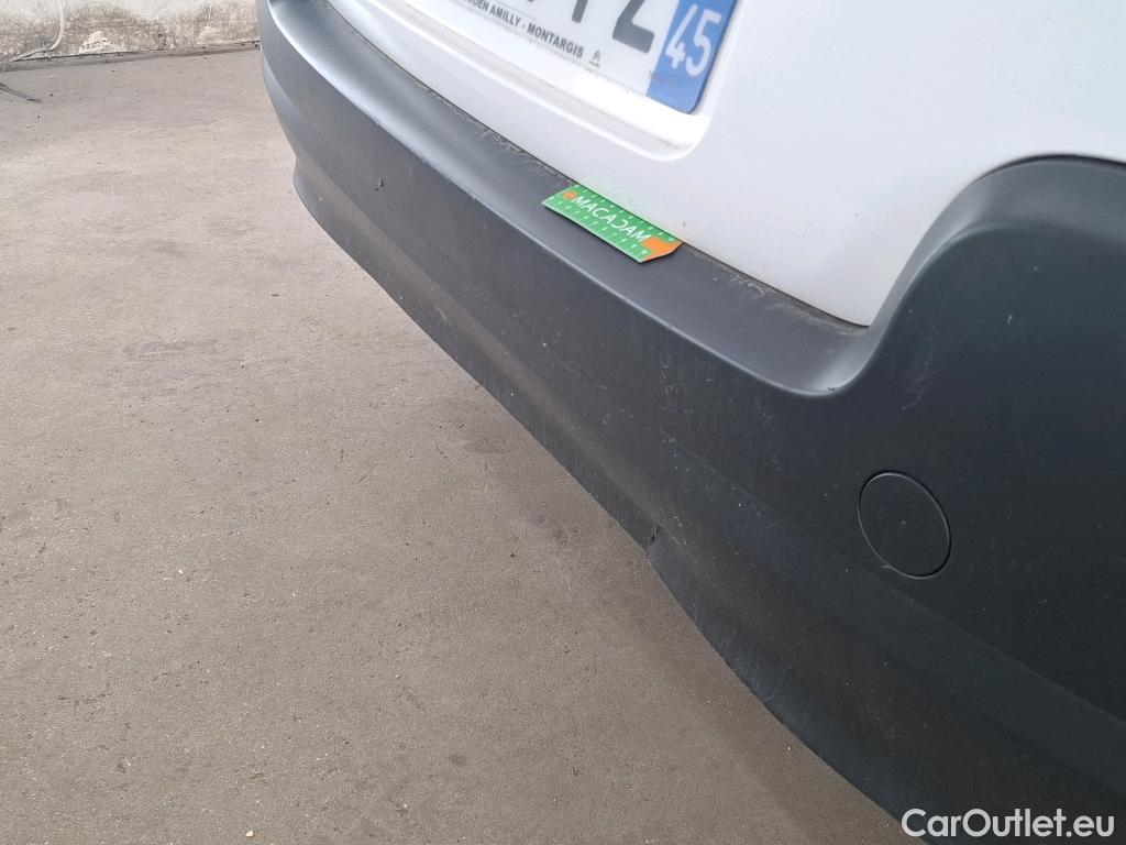  Citroen  C3  Société Feel 1.5 BlueHDI 100CV BVM5 E6dT #2