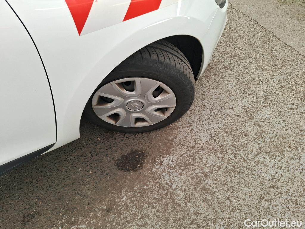  Renault  Clio  IV Air 1.5 dCi 75CV BVM5 E6 #14