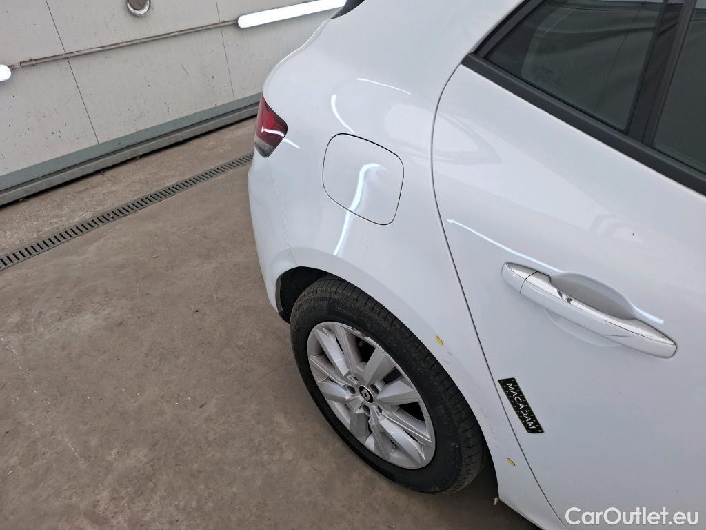  Renault  Megane Mégane Berline / 2020 / 5P / Berline Business TCe 140 EDC FAP / TRANSFO VP/VF #18