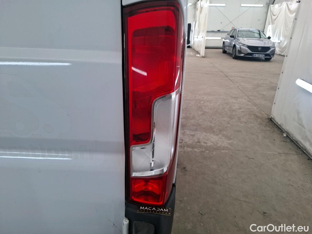  Fiat  Ducato FIAT   2014  4P  Fourgon tôlé H3 Power 120 3 0 C H1 Pack #3