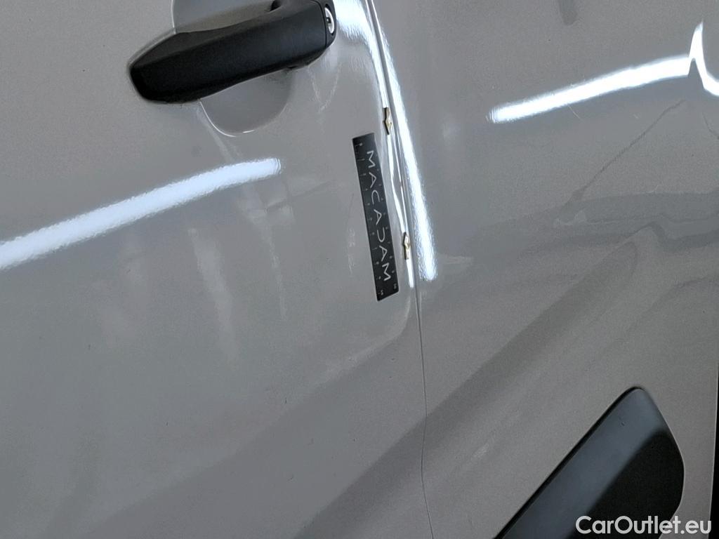  Citroen  Berlingo CITROEN  Van / 2018 / 4P / Fourgonnette Taille M 650kg BlueHDi 100 S&S BVM Club #55