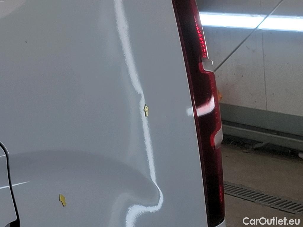  Citroen  Berlingo CITROEN  Van / 2018 / 4P / Fourgonnette Taille M 650kg BlueHDi 100 S&S BVM Club #14