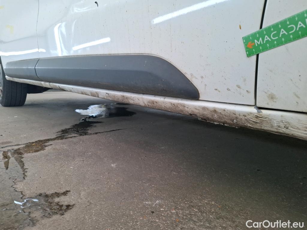  Citroen  Jumpy CITROEN  VU 4p Fourgon M BlueHDi 120 S&S BVM6 (340 Nm) Driver #17
