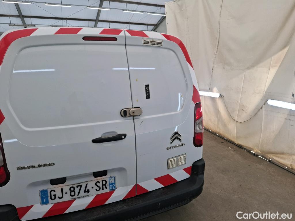  Citroen  Berlingo CITROEN  Van / 2018 / 4P / Fourgonnette Taille M 650kg BlueHDi 100 S&S BVM Club #40