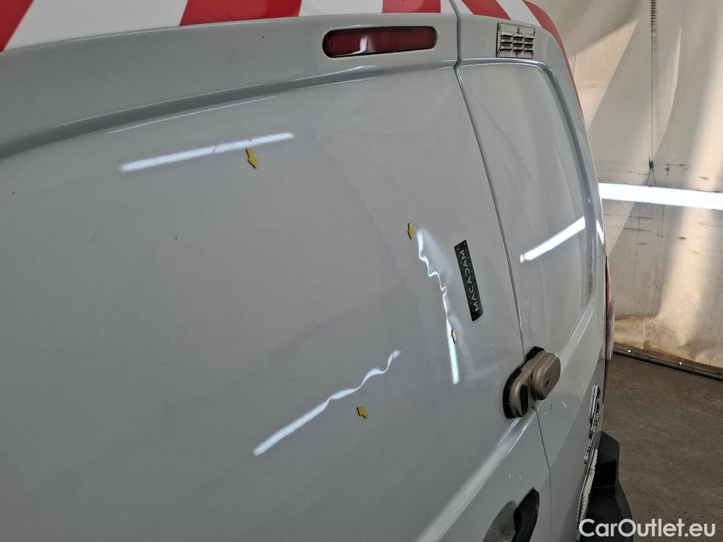  Citroen  Berlingo CITROEN  Van / 2018 / 4P / Fourgonnette Taille M 650kg BlueHDi 100 S&S BVM Club #27