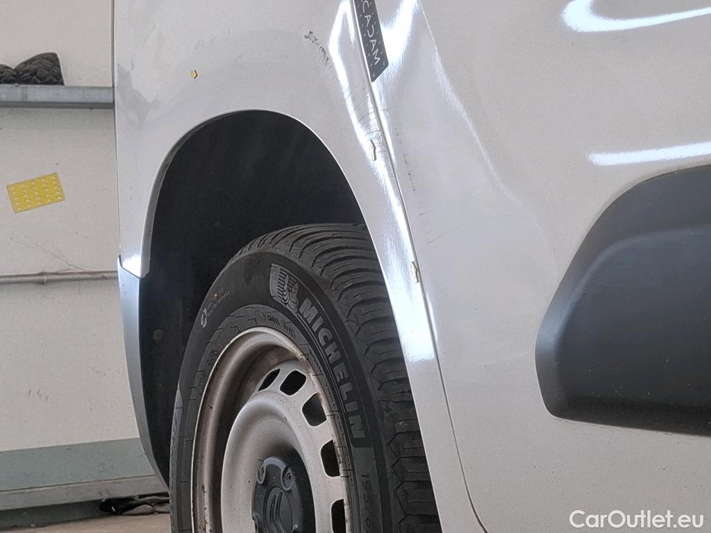  Citroen  Berlingo CITROEN  Van / 2018 / 4P / Fourgonnette Taille M 650kg BlueHDi 100 S&S BVM Club #7