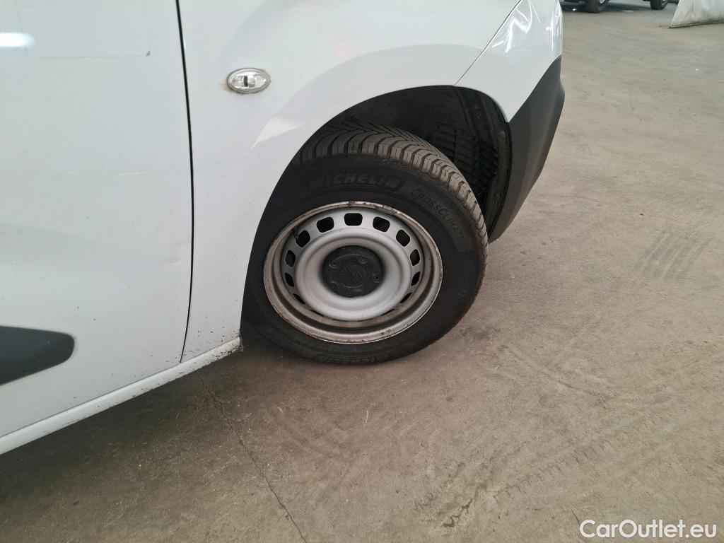  Citroen  Berlingo CITROEN  Van / 2018 / 4P / Fourgonnette Taille M 650kg BlueHDi 100 S&S BVM Club #46