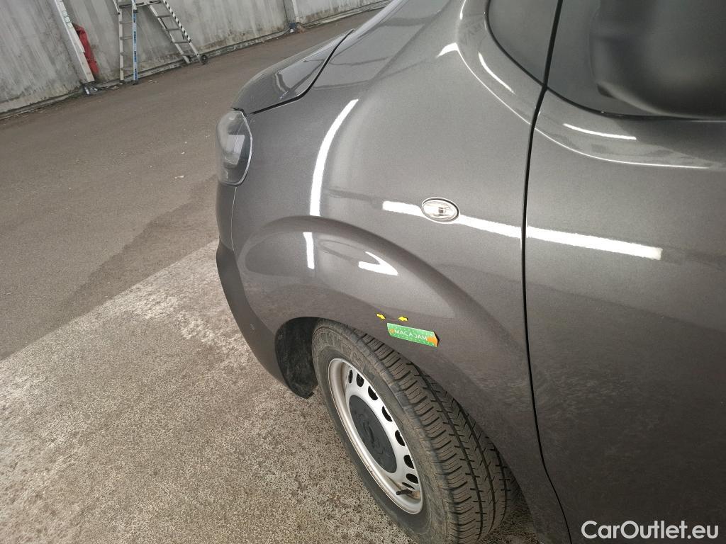  Opel  Vivaro OPEL  / 2019 / 4P / Fourgon tôlé 2.0 Diesel 120 ch Ptac aug L3 Pack Busin #7