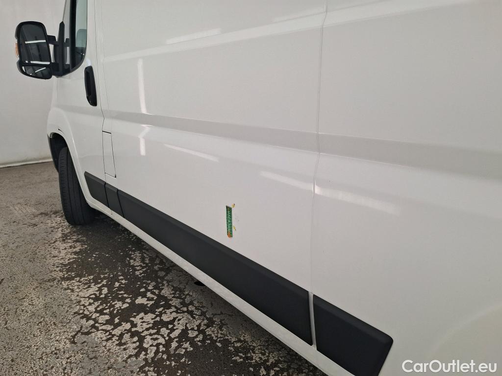  Peugeot  Boxer PEUGEOT  / 2014 / 4P / Fourgon tôlé BlueHDi S&S 120 ASPHALT 333 L2H2 #10