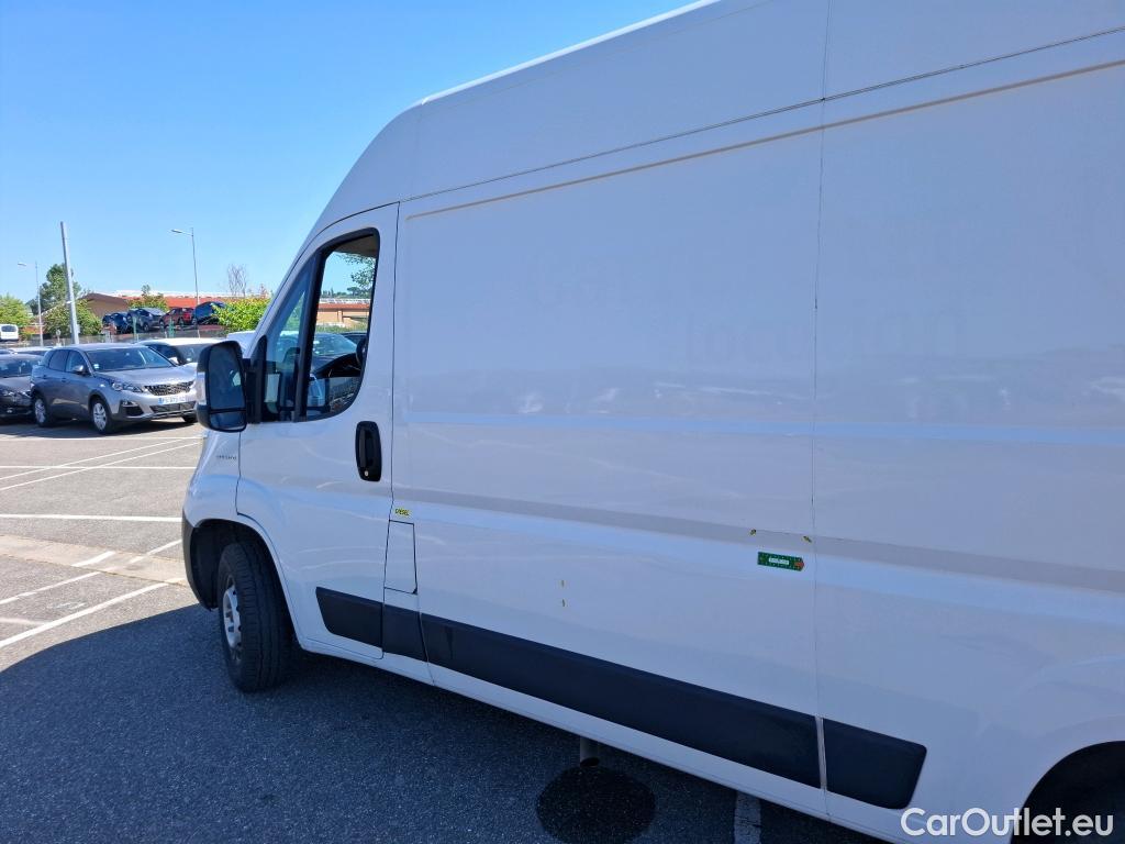  Fiat  Ducato FIAT  2014 4P Fourgon tôlé 3.0 M H2 2.3 Multijet 120 Pack Pro Nav #17