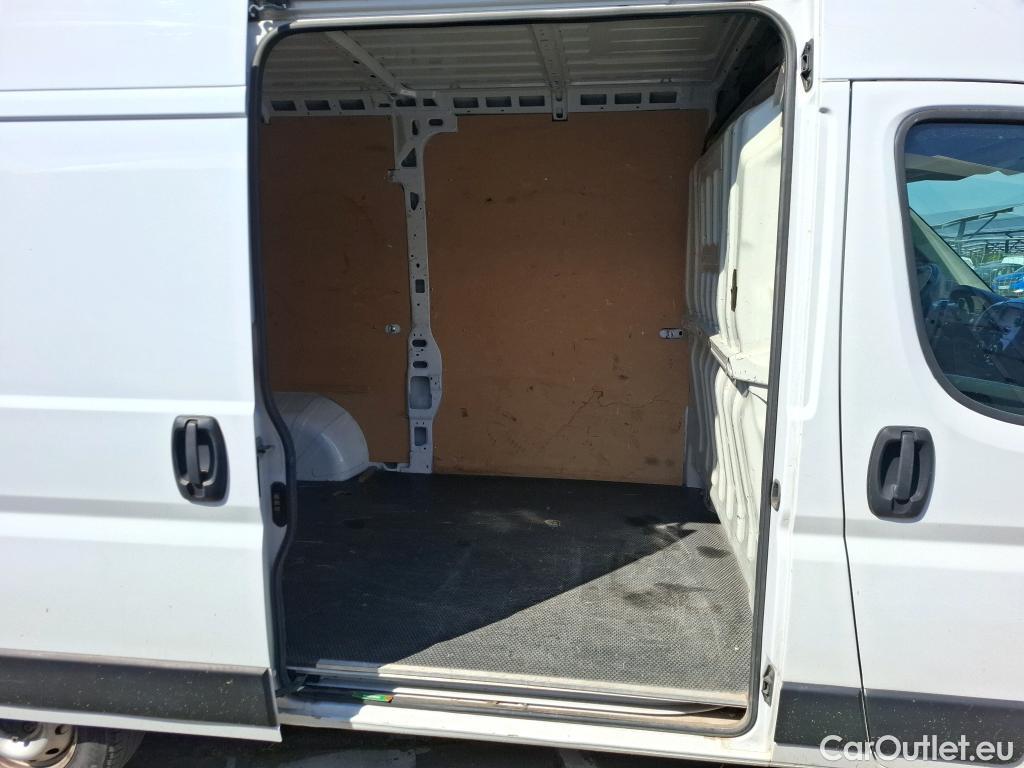  Fiat  Ducato FIAT  2014 4P Fourgon tôlé 3.0 M H2 2.3 Multijet 120 Pack Pro Nav #49