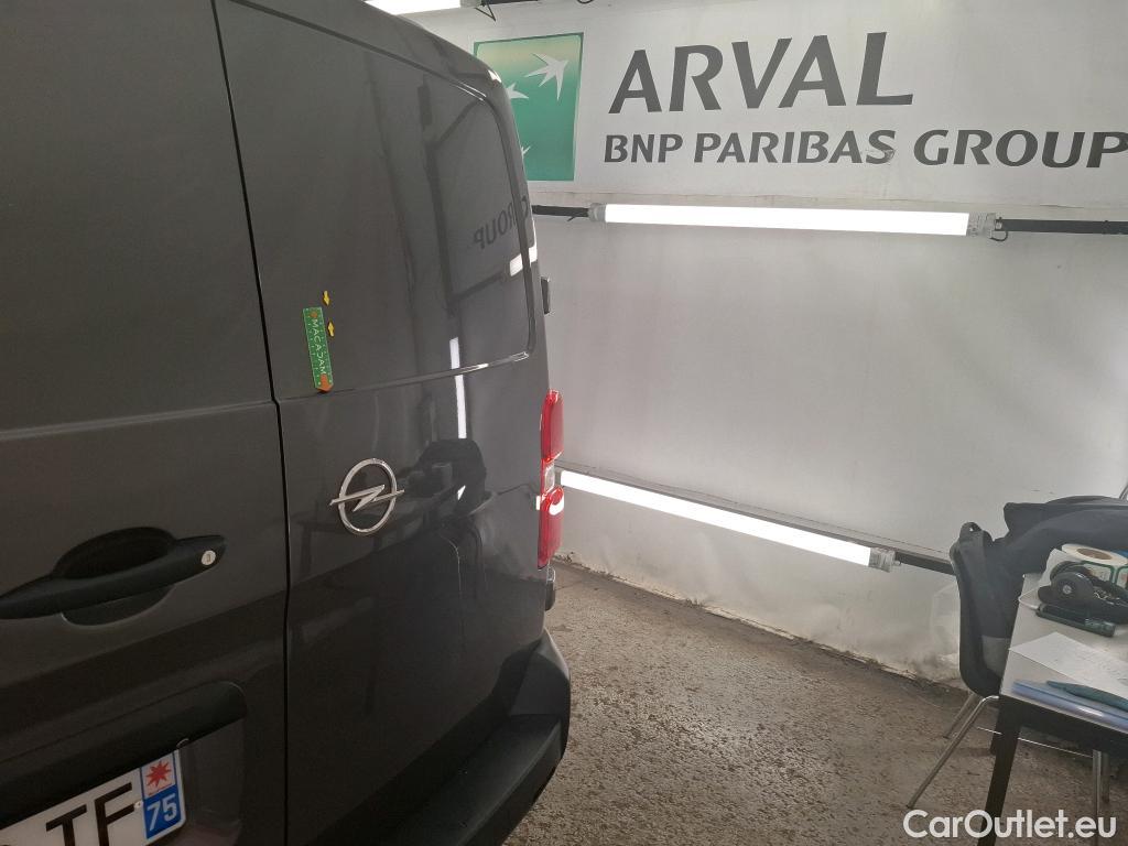  Opel  Vivaro OPEL  / 2019 / 4P / Fourgon tôlé 2.0 Diesel 120 ch Ptac aug L3 Pack Busin #23