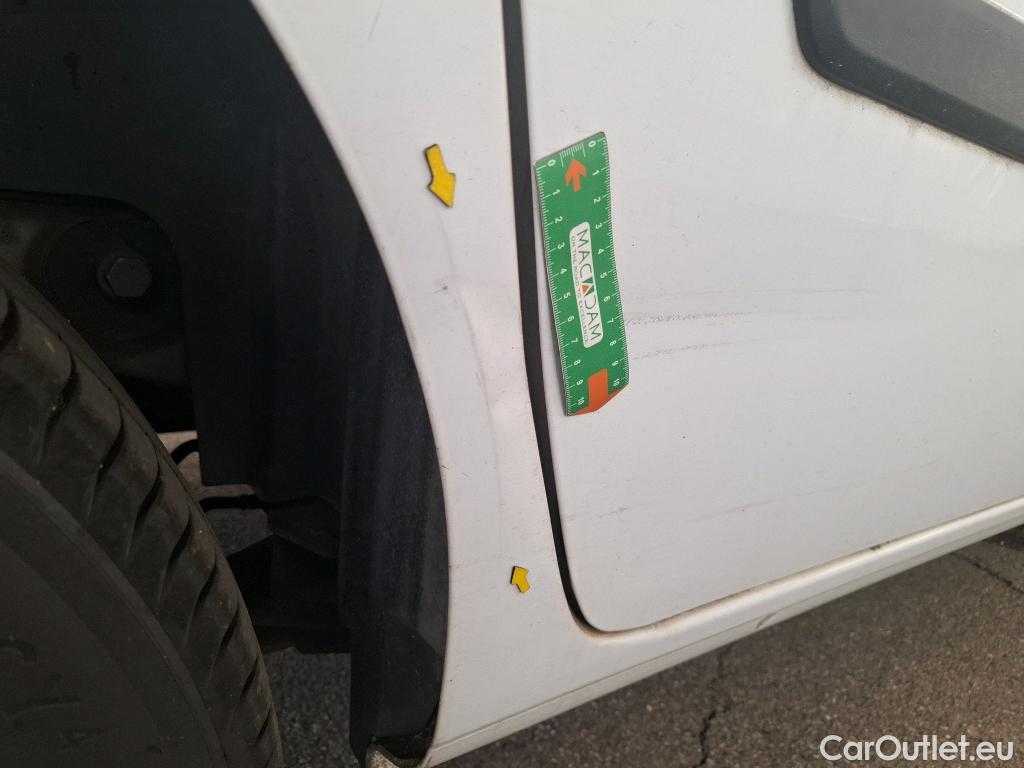  Renault  Kangoo  Express Extra (Série Spéciale) 1.5 dCi 90CV BVM5 E6 #2