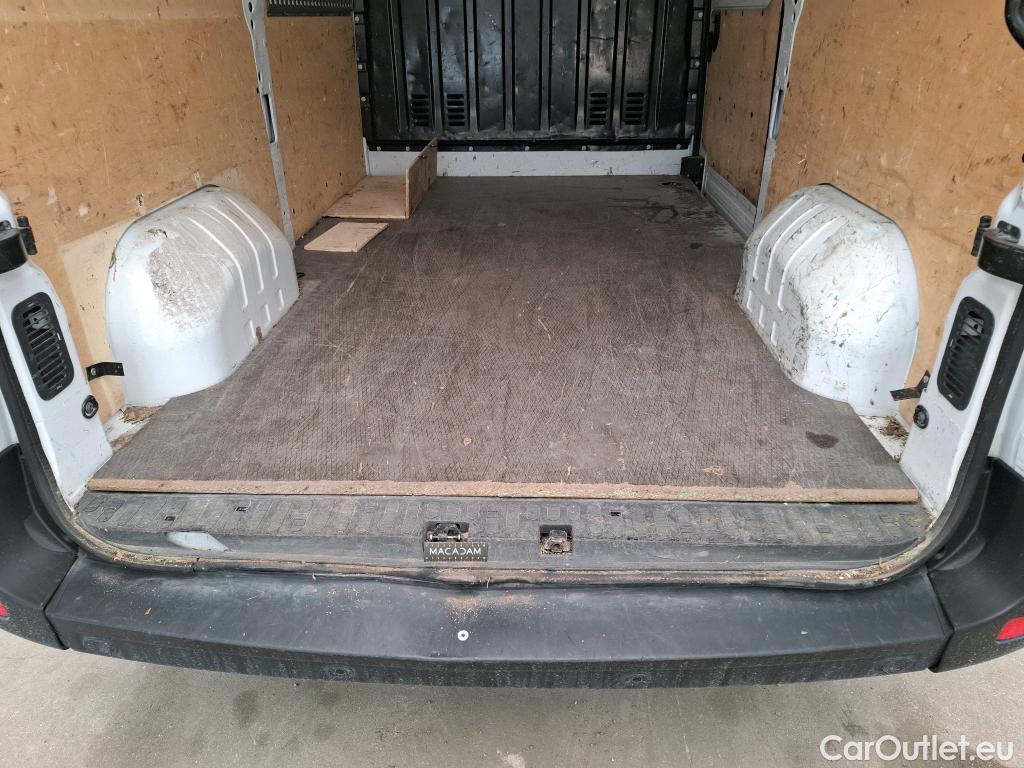  Renault  Master  III Fourgon L2H2 3 3 Grand Confort dCi 135CV BVM6 E6d #21