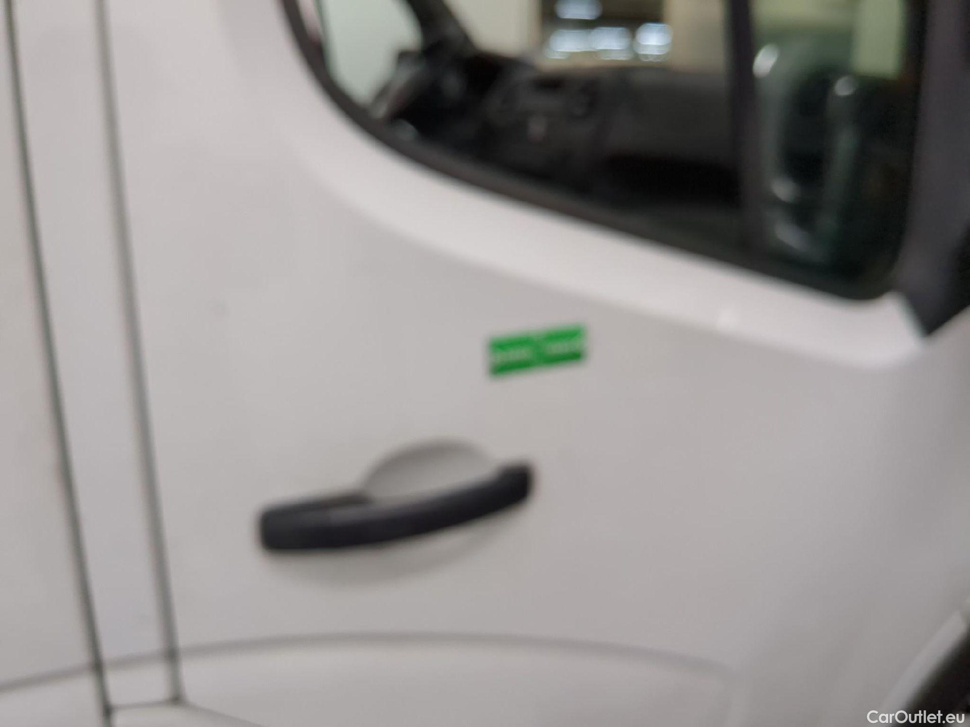  Renault  Master RENAULT  VU 4p Fourgon FG GCf Trac F3300 L2H2 dCi 110 S&S Euro6 #18