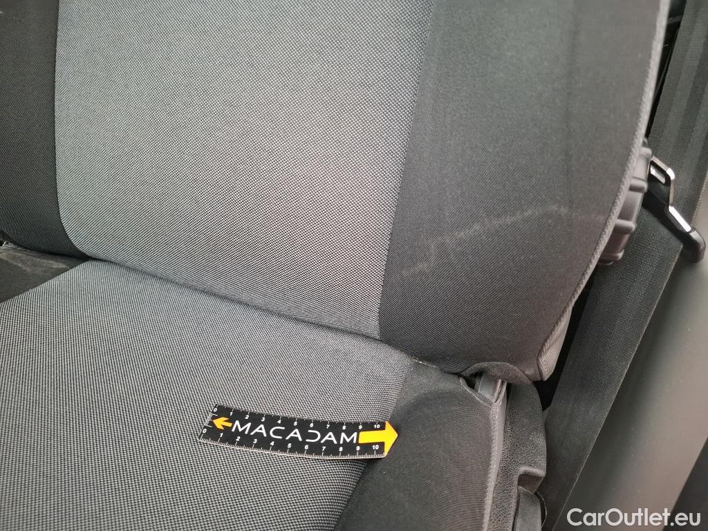  Renault  Master RENAULT  DC VU 4p Châssis double cabine DC GCf Trac F3500 L3 dCi 130 E6 #30