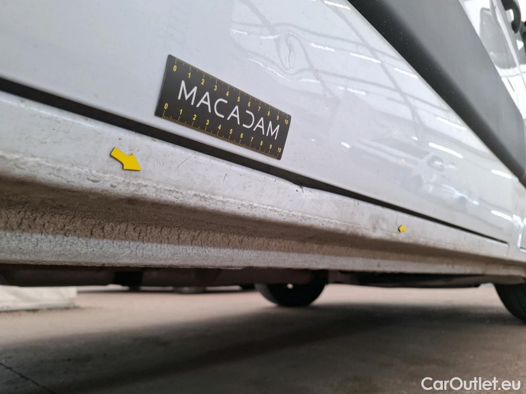  Renault  Master  III Fourgon L2H2 3 3 Grand Confort dCi 135CV BVM6 E6d #8