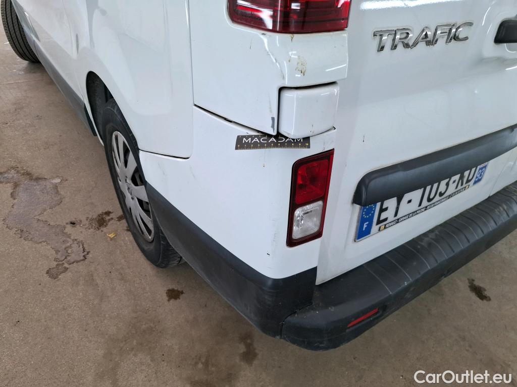  Renault  Trafic RENAULT  4p Combi Zen L1 Energy dCi 125 8 places #36