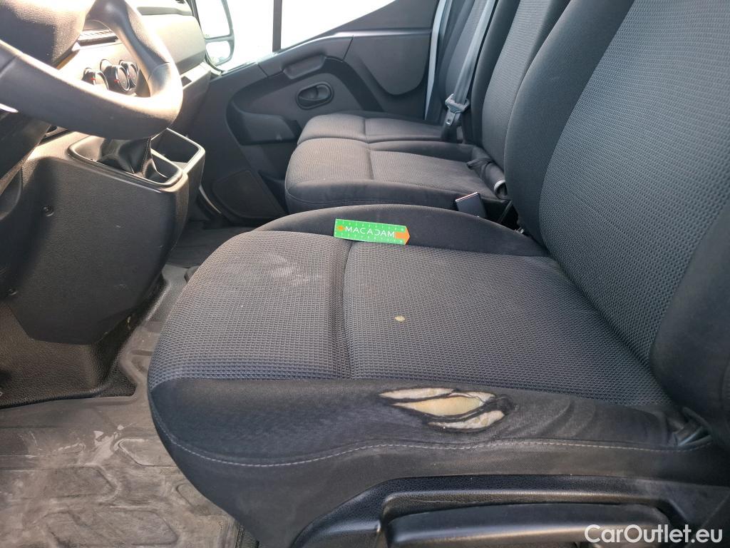 Renault  Master  III Fourgon L2H2 3 5 Grand Confort dCi 135CV BVM6 E6dT #1