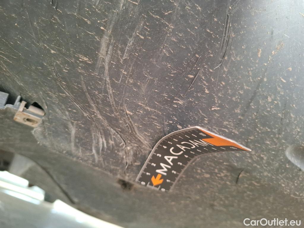  Renault  Master RENAULT  DC VU 4p Châssis double cabine DC GCf Trac F3500 L3 dCi 130 E6 #38