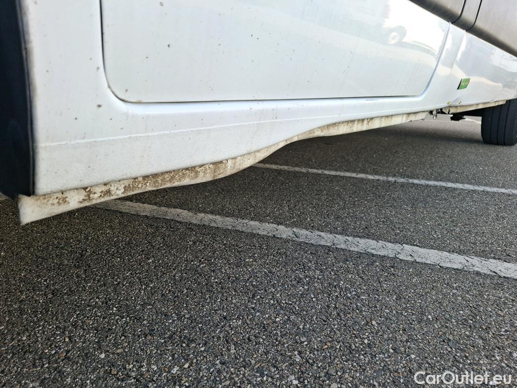  Renault  Master  III Fourgon L2H2 3 5 Grand Confort dCi 135CV BVM6 E6dT #17