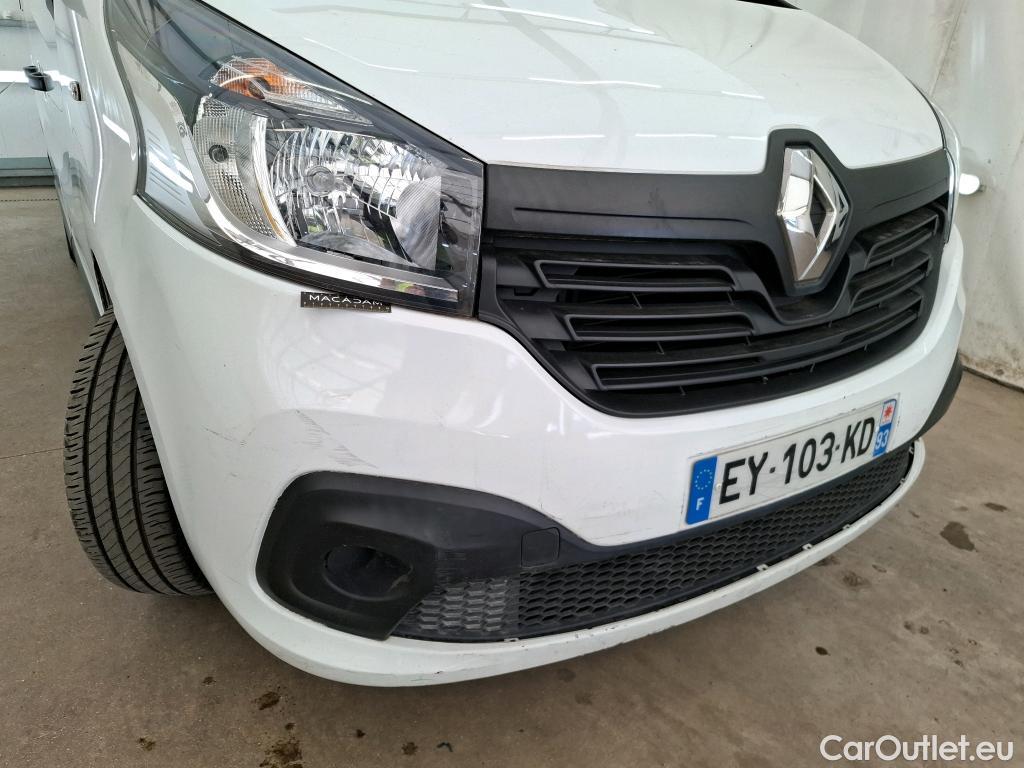  Renault  Trafic RENAULT  4p Combi Zen L1 Energy dCi 125 8 places #19