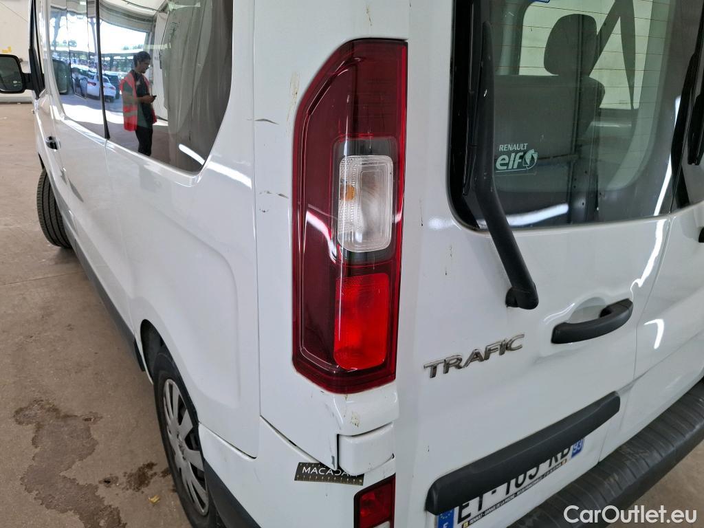  Renault  Trafic RENAULT  4p Combi Zen L1 Energy dCi 125 8 places #34