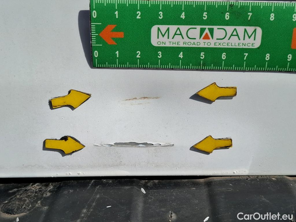  Renault  Trafic RENAULT  / 2019 / 4P / Fourgon tole NV FG GCF L1H1 1000 dCi 120 #40