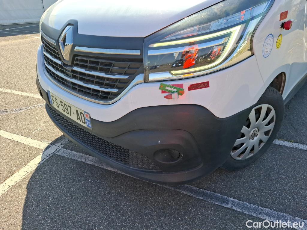  Renault  Trafic RENAULT  / 2019 / 4P / Fourgon tole NV FG GCF L1H1 1000 dCi 120 #1
